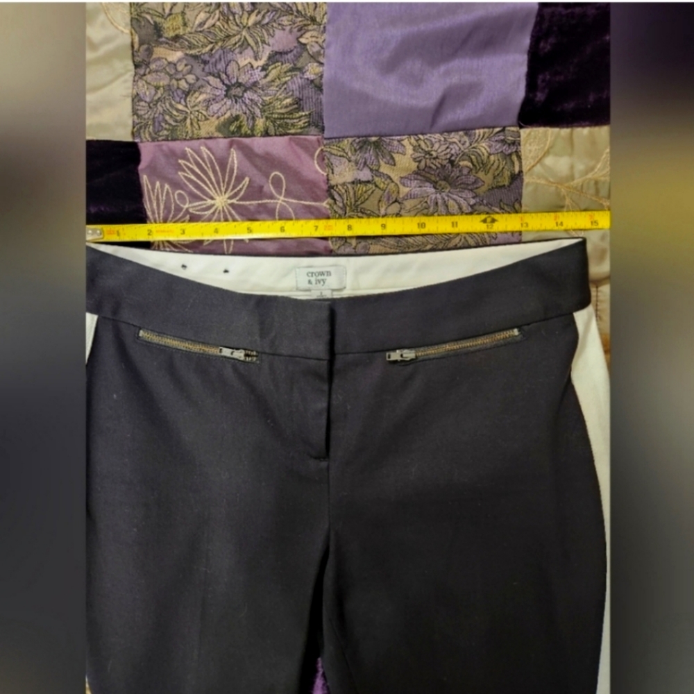 Crown & lvy Crop Pants - Picture 9 of 10